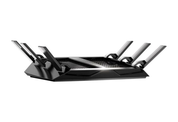 Nighthawk® X6S Tri-Band WiFi Router (up to 4Gbps) with NETGEAR Armor™, Circle® Smart Parental Controls, MU-MIMO